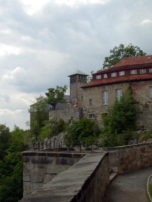 Хостел Herberge Burg Хонштайн Экстерьер фото